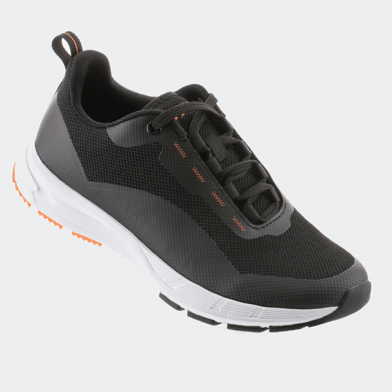 Sports sneakers REBLAST